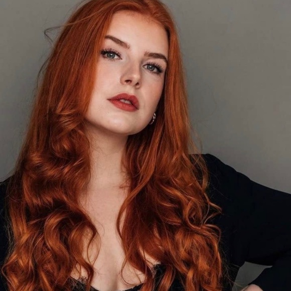 - 💫 22” COPPER RED BODY WAVY LACE FRONT WIG *NEW*